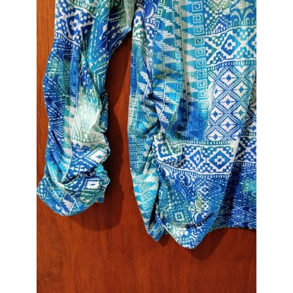 Casual Geometric Turquoise Blouse - Picture 2 of 7